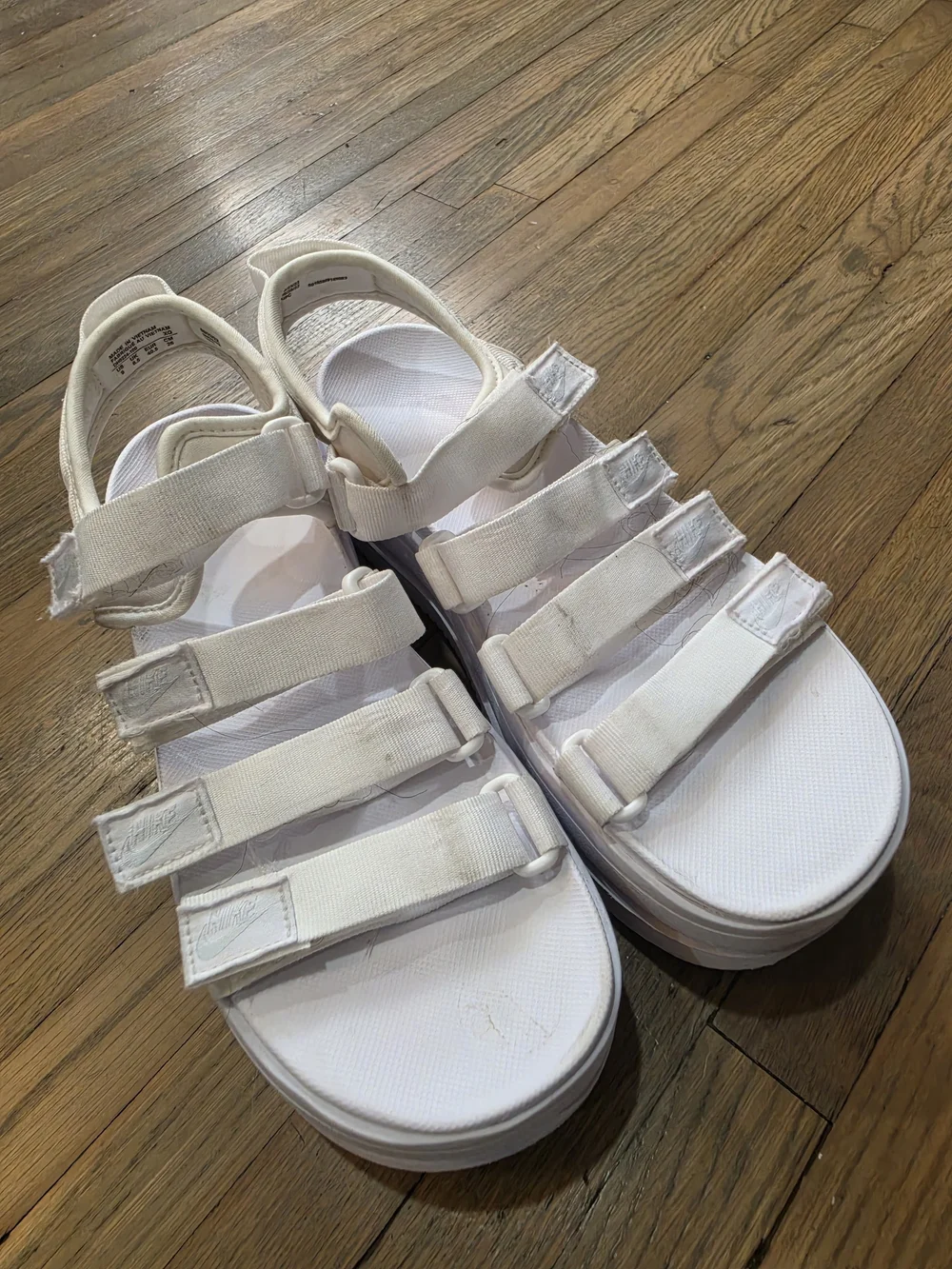 Nike Icon Classic platform sandals Size 9 PLATIMUM WHITE Platform